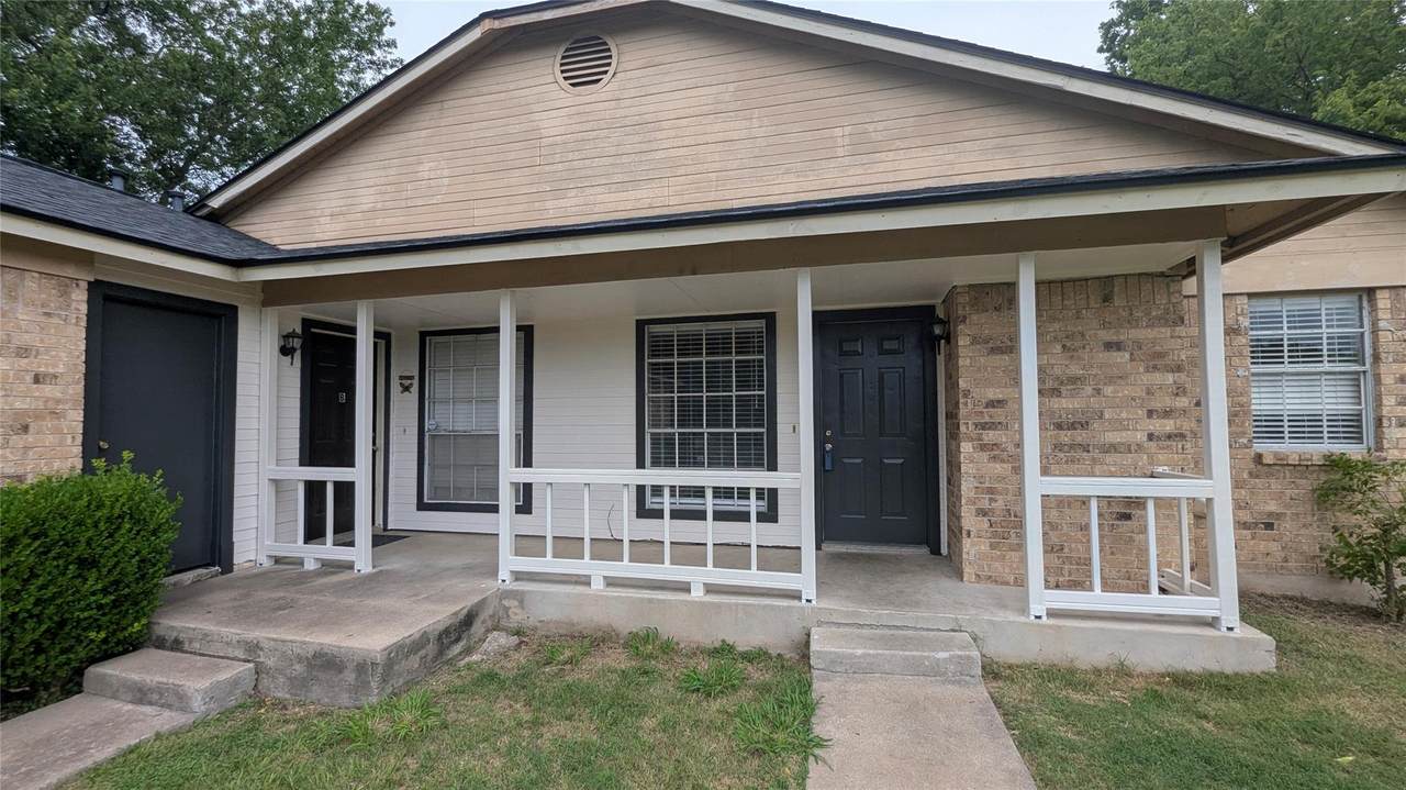 2010 Leeann Dr - Photo 1