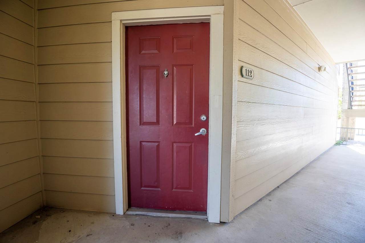 2320 Gracy Farms Ln - Photo 1