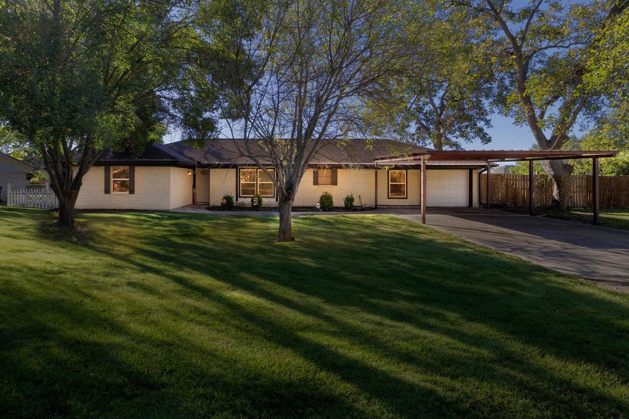 112 Maynard St - Photo 1