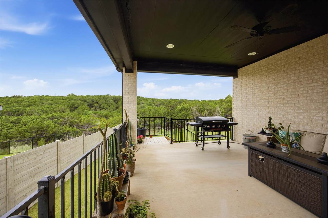 https://bt-photos.global.ssl.fastly.net/austin/1280_boomver_2_4352450-2.jpg
