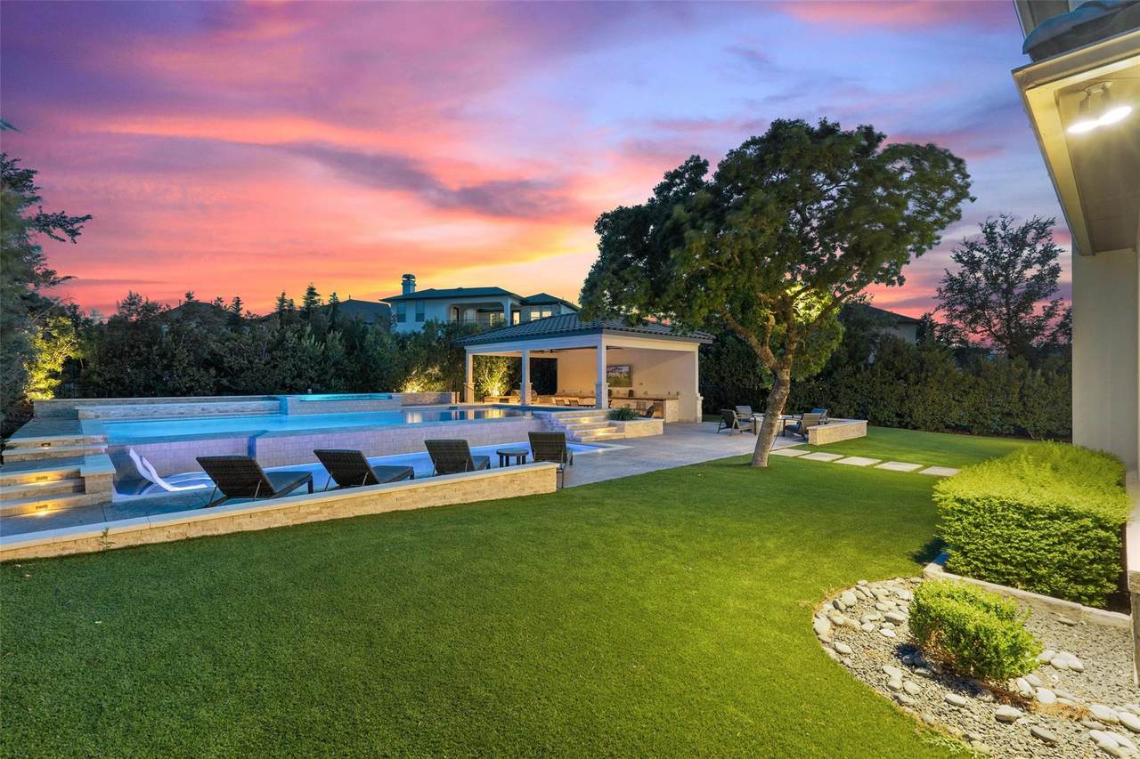 403 Woodside Ter - Photo 1