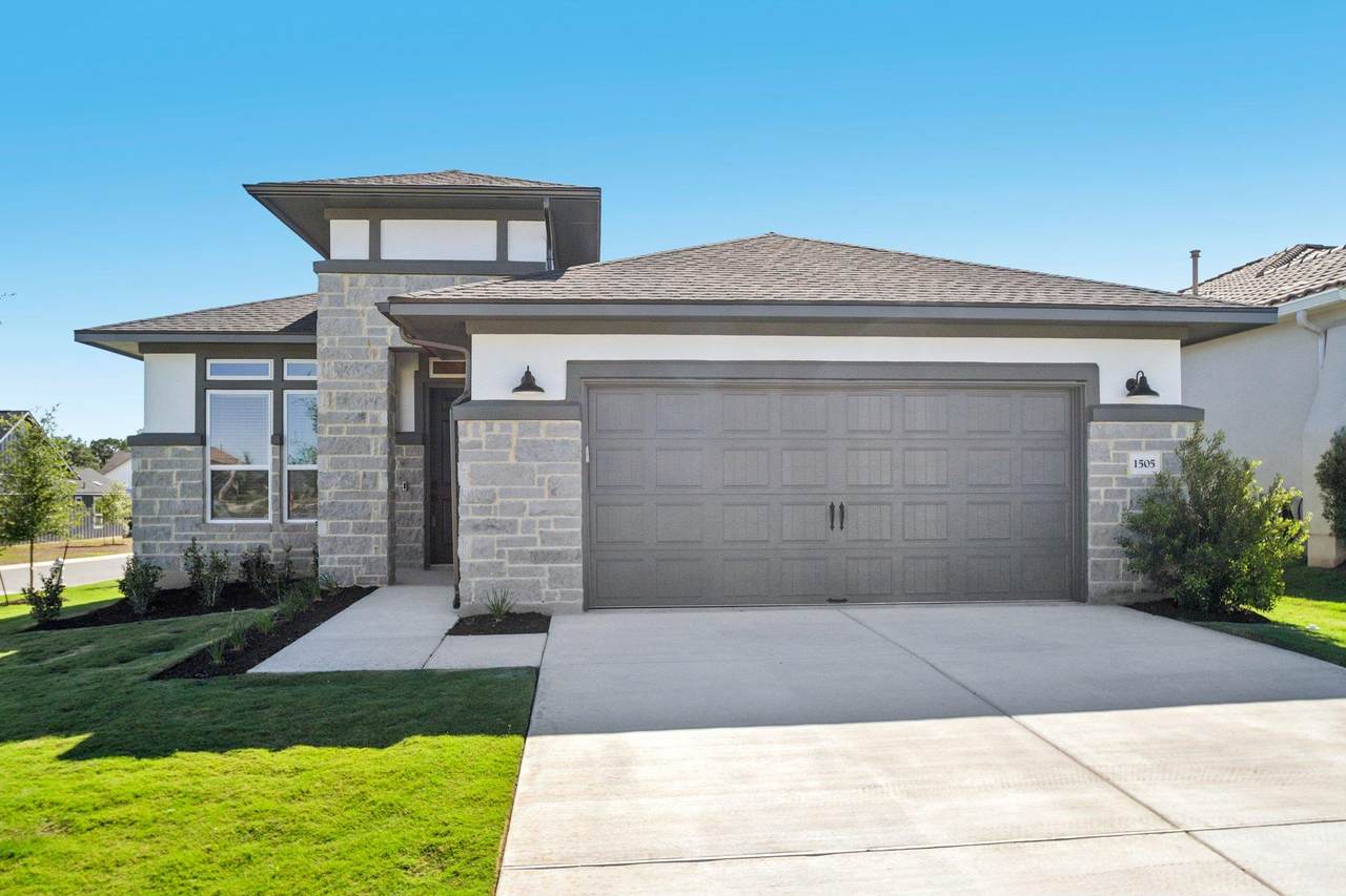 1505 Dancing Oak Ln - Photo 1