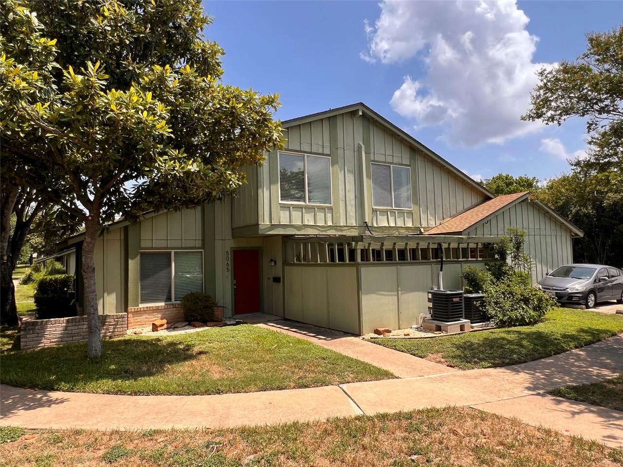 5065 Fort Clark Dr - Photo 1