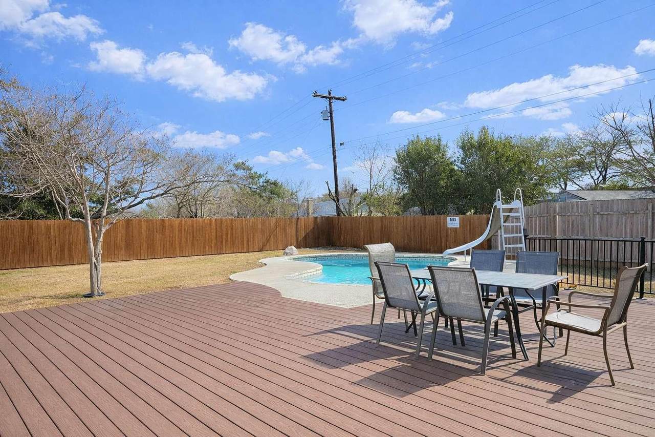 https://bt-photos.global.ssl.fastly.net/austin/1280_boomver_2_4587328-2.jpg