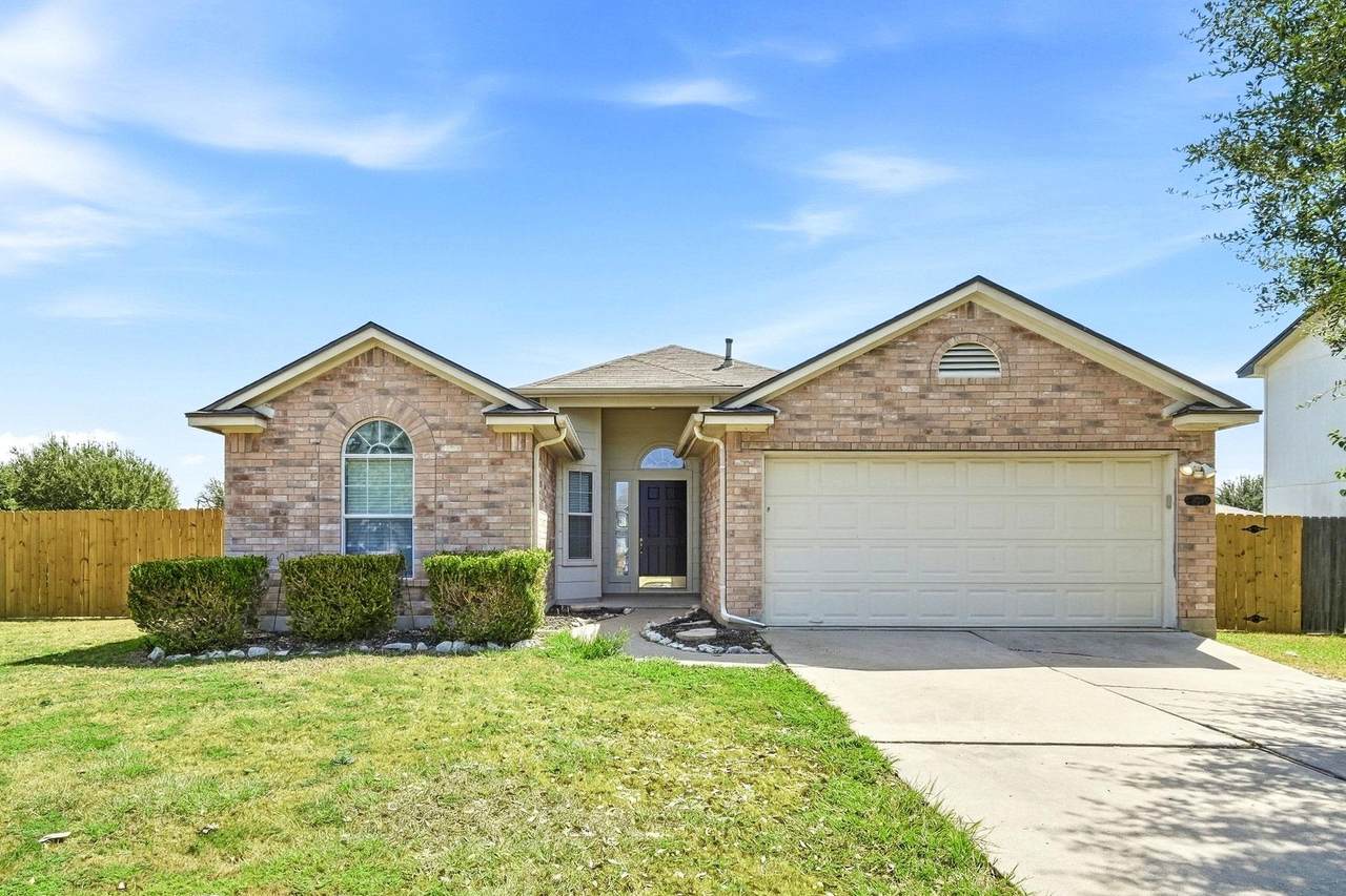 100 Lightfoot Ct - Photo 1