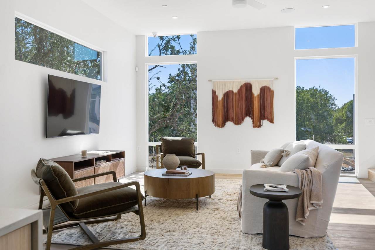 10816 Hermosillo Dr - Photo 1