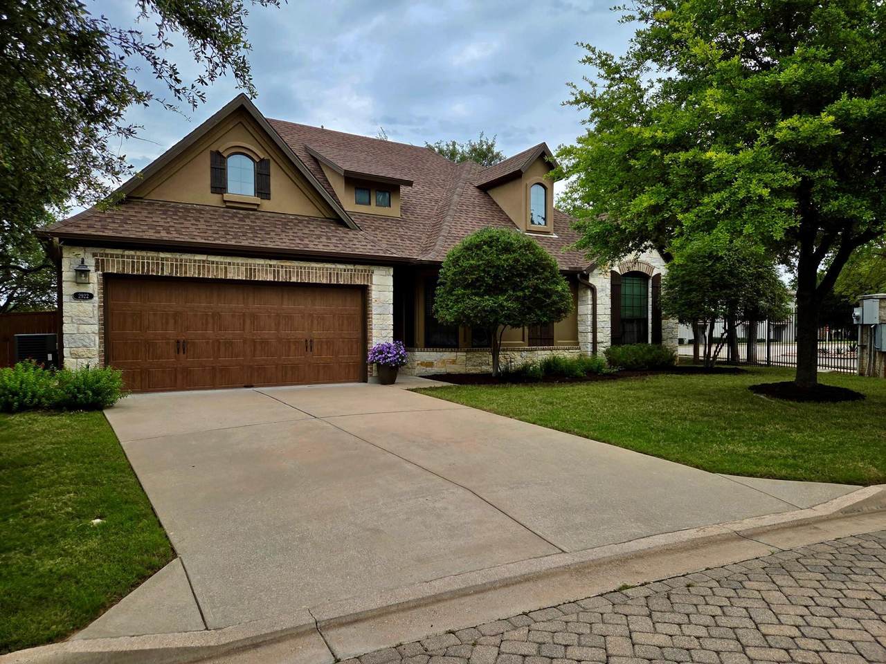 2922 Bellamy Cir - Photo 1