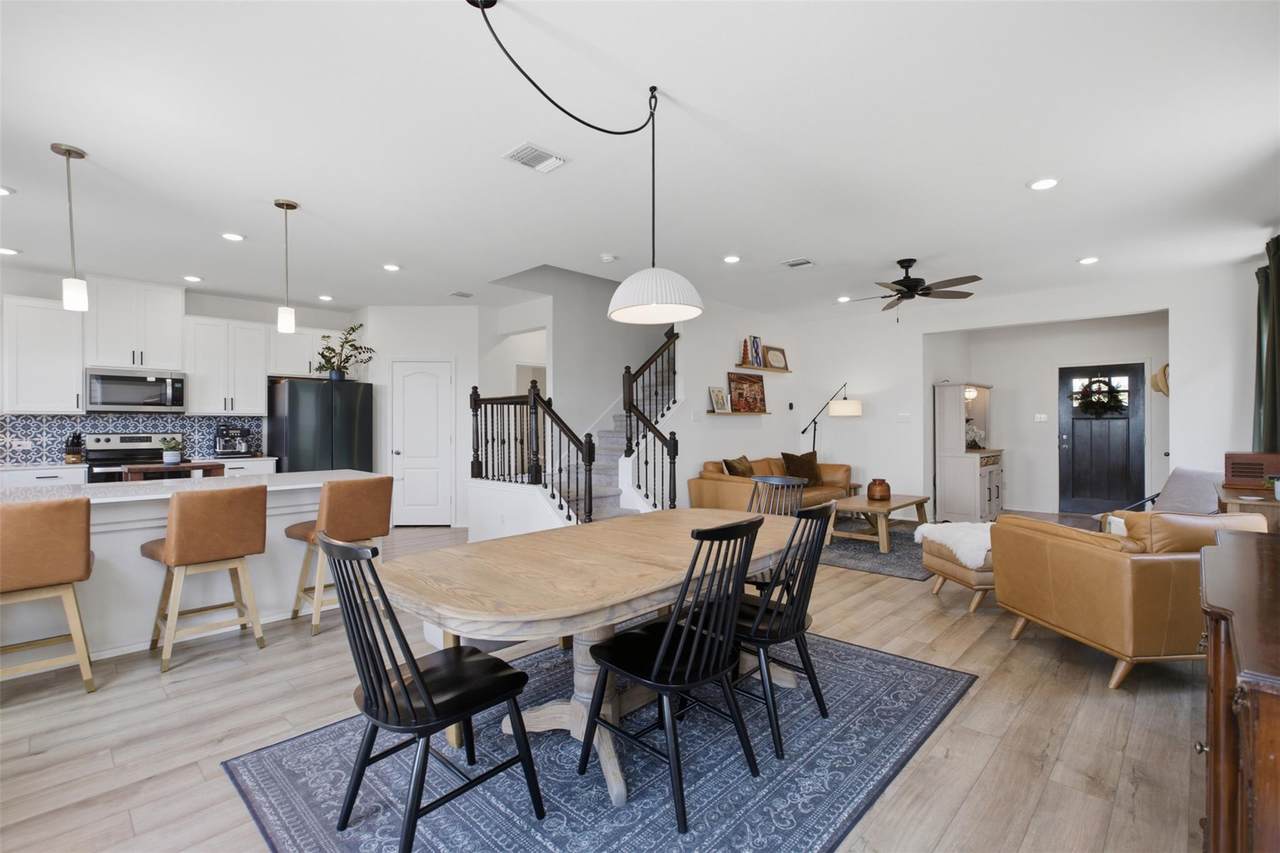 110 Sweet Autumn Dr - Photo 1