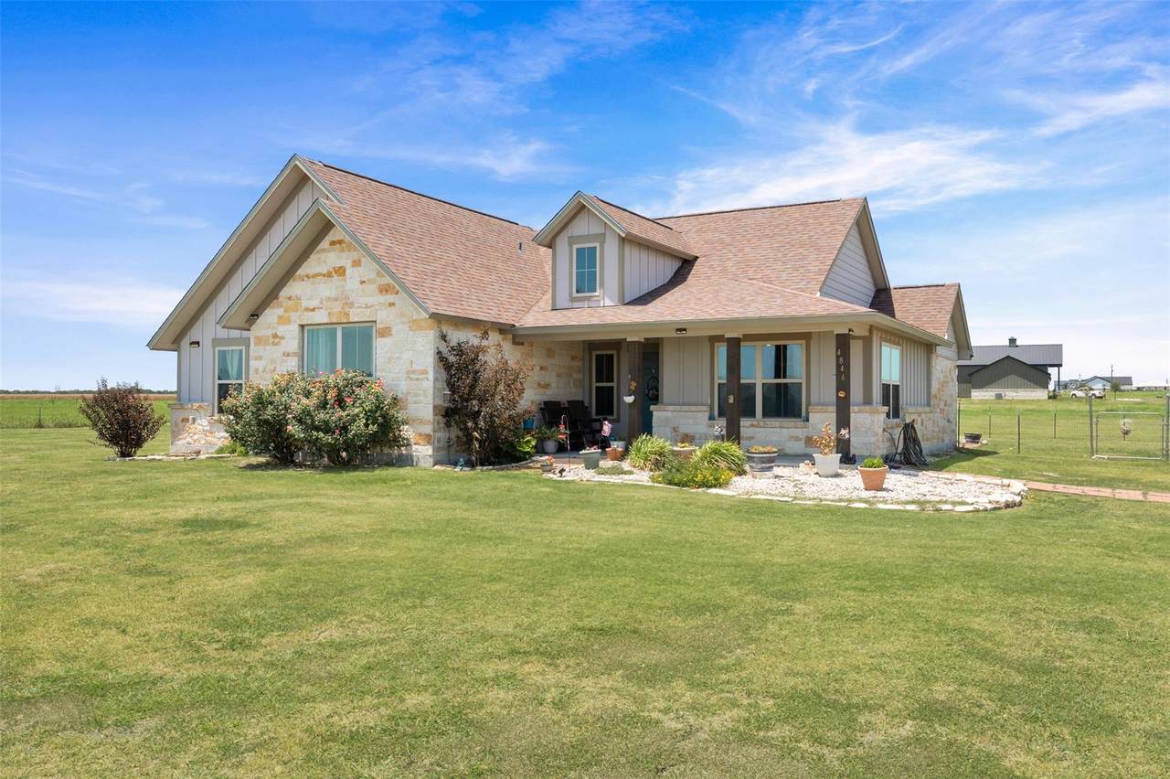 4846 County Road 327 - Photo 1