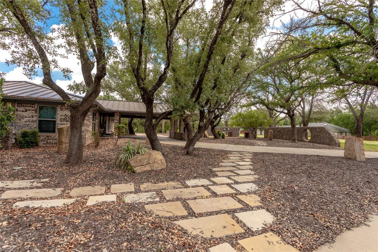 712 Squaw Creek Rd - Photo 1