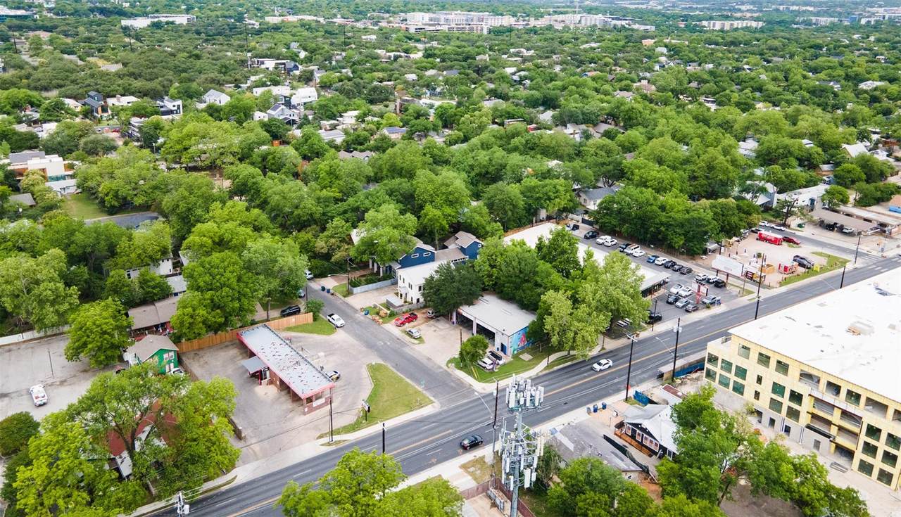 https://bt-photos.global.ssl.fastly.net/austin/1280_boomver_2_5074113-2.jpg