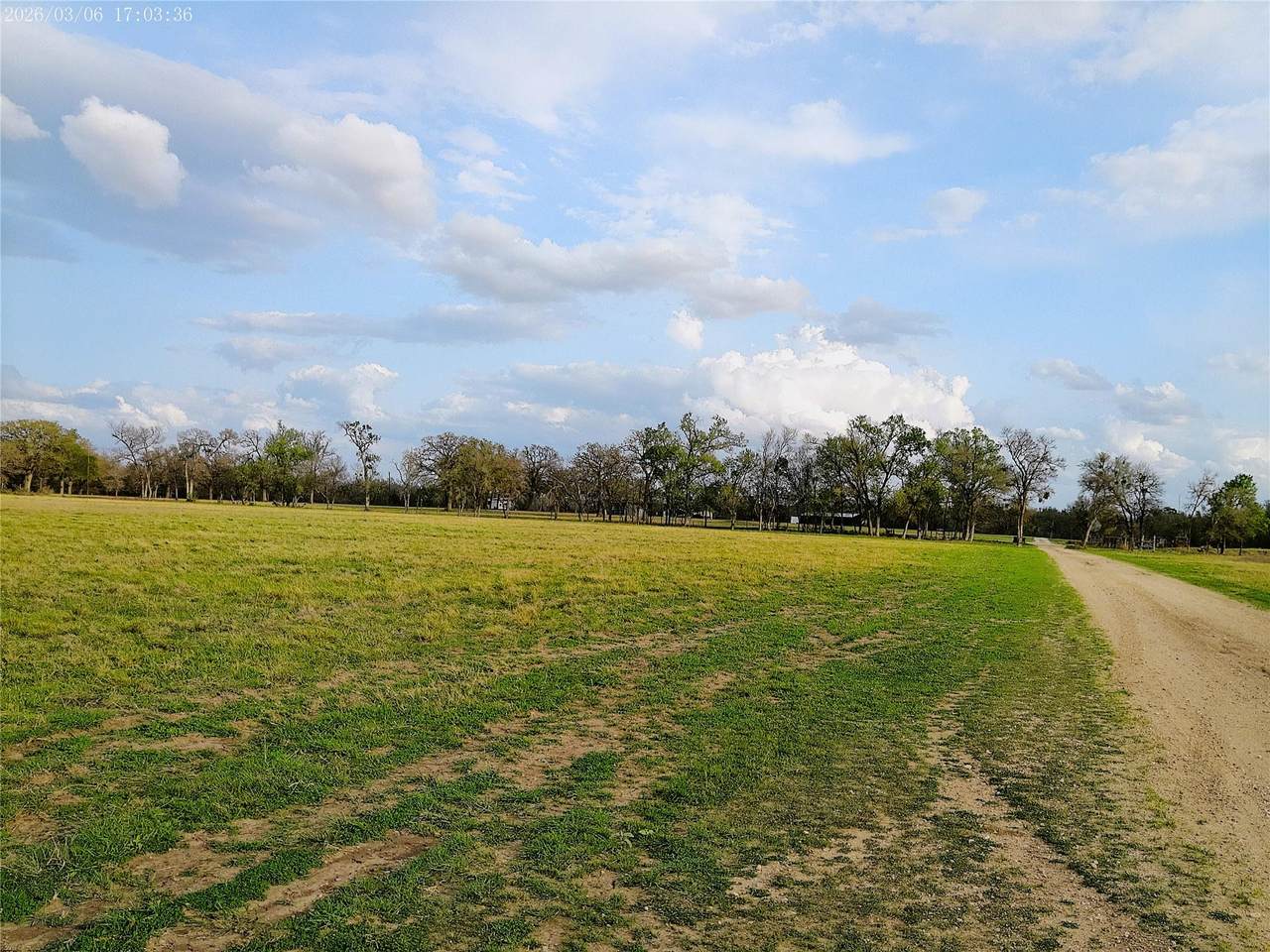 1042 Los Ranchitos Rd - Photo 1