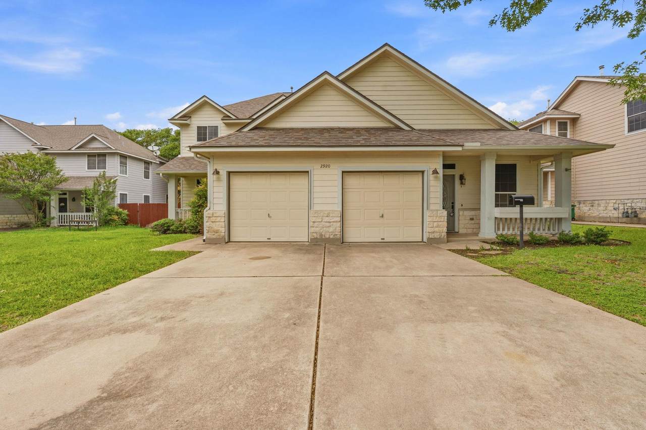 2920 Thrushwood Dr - Photo 1