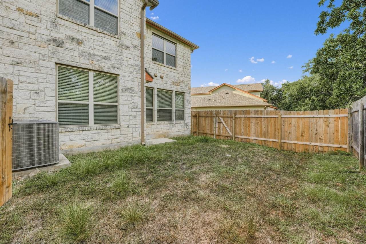 https://bt-photos.global.ssl.fastly.net/austin/1280_boomver_2_5117392-2.jpg