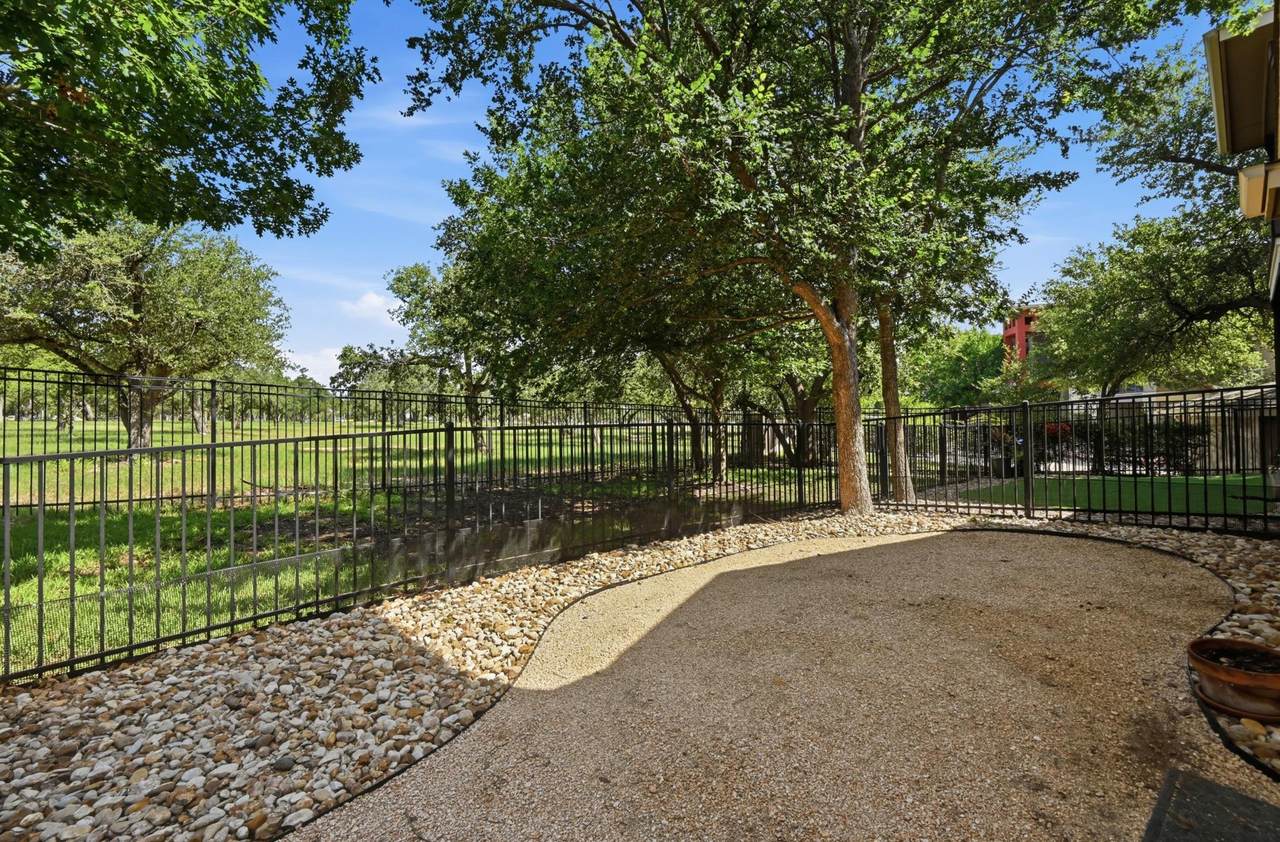 https://bt-photos.global.ssl.fastly.net/austin/1280_boomver_2_5117632-2.jpg