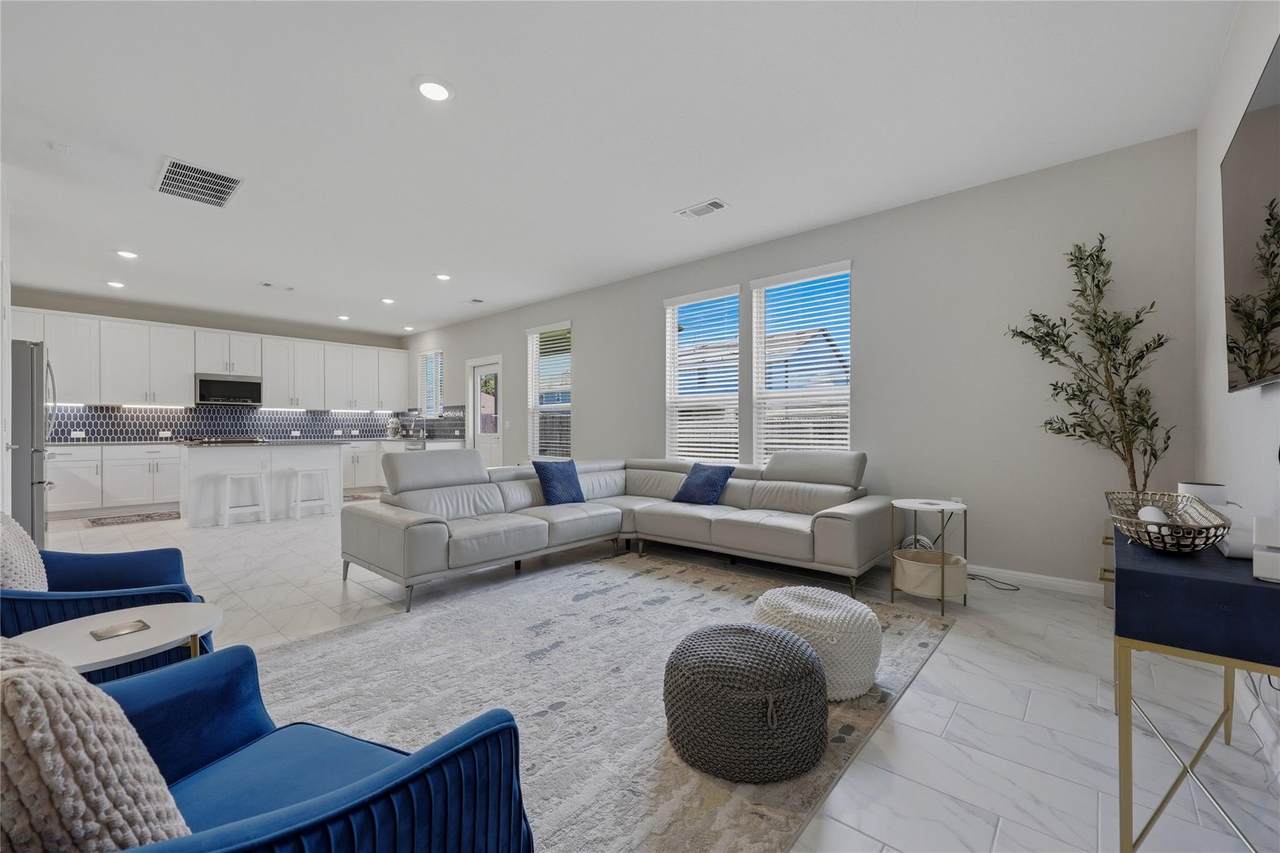 5406 Mars Ln - Photo 1