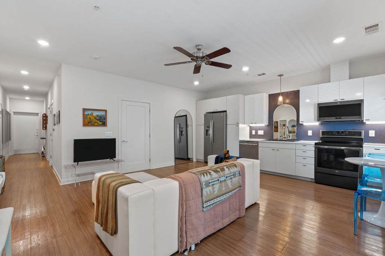 4361 Congress Ave - Photo 1
