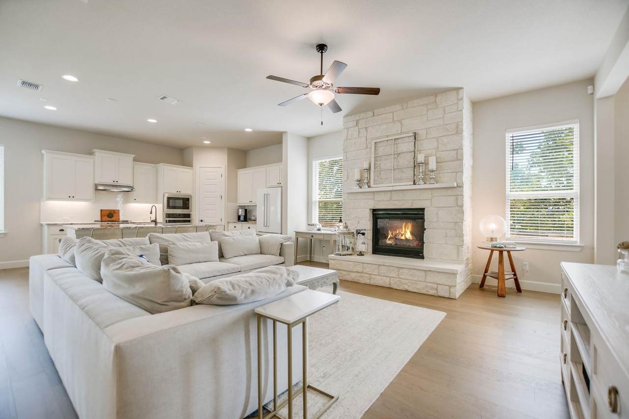 195 Autumn Wood Ln - Photo 1