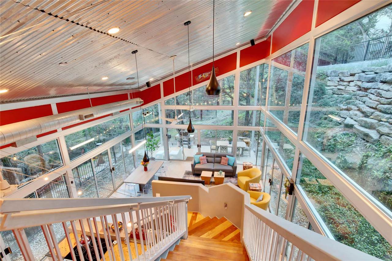 2803 Manitou Dr - Photo 1