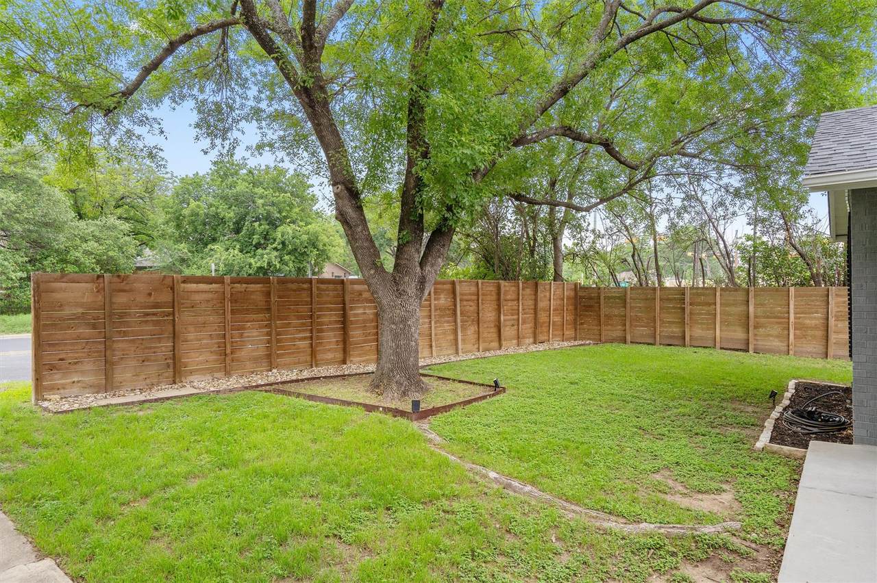 https://bt-photos.global.ssl.fastly.net/austin/1280_boomver_1_5409165-2.jpg