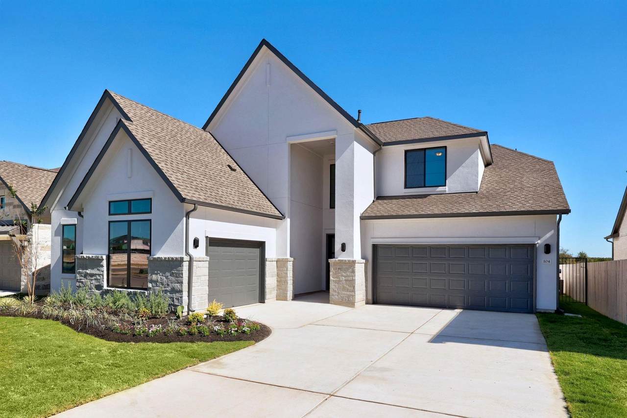 104 Montecilo Dr - Photo 1