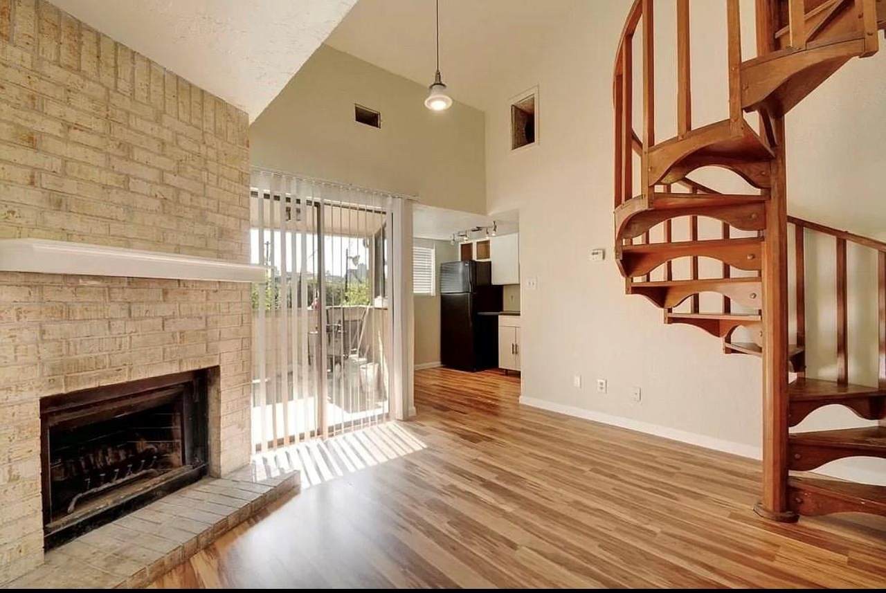 2500 Burleson Rd - Photo 1