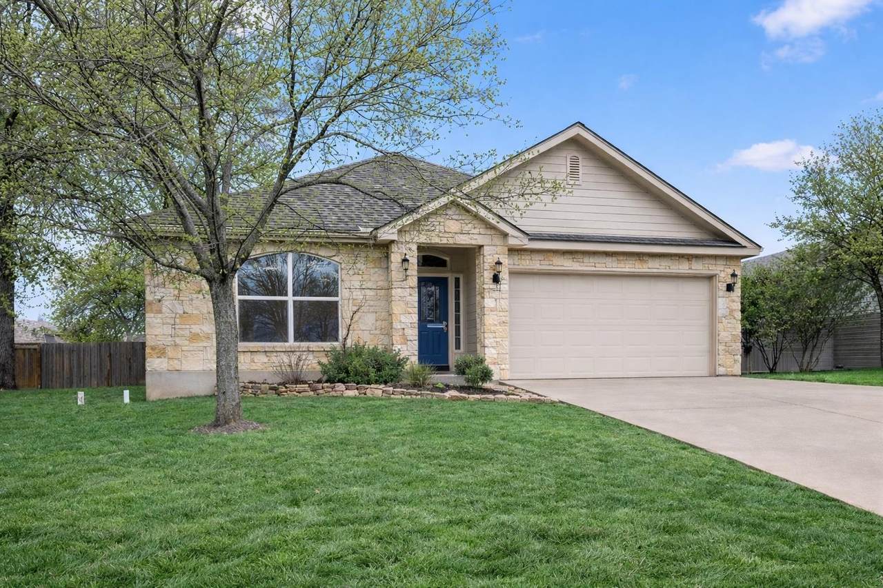 119 Wildflower Blvd - Photo 1