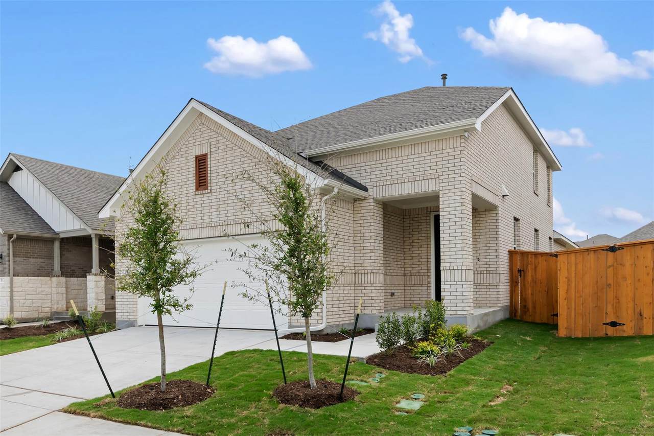 306 Possumhaw Ln - Photo 1