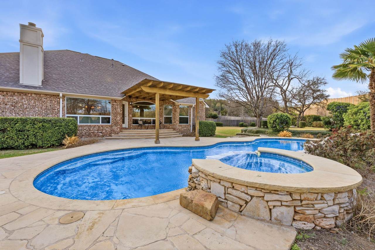 2400 Vestavia Ridge Ln - Photo 1