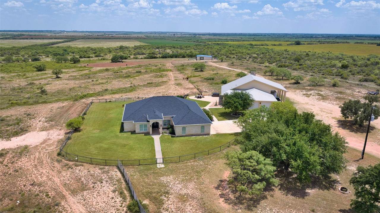 1456 Us Highway 283 - Photo 1