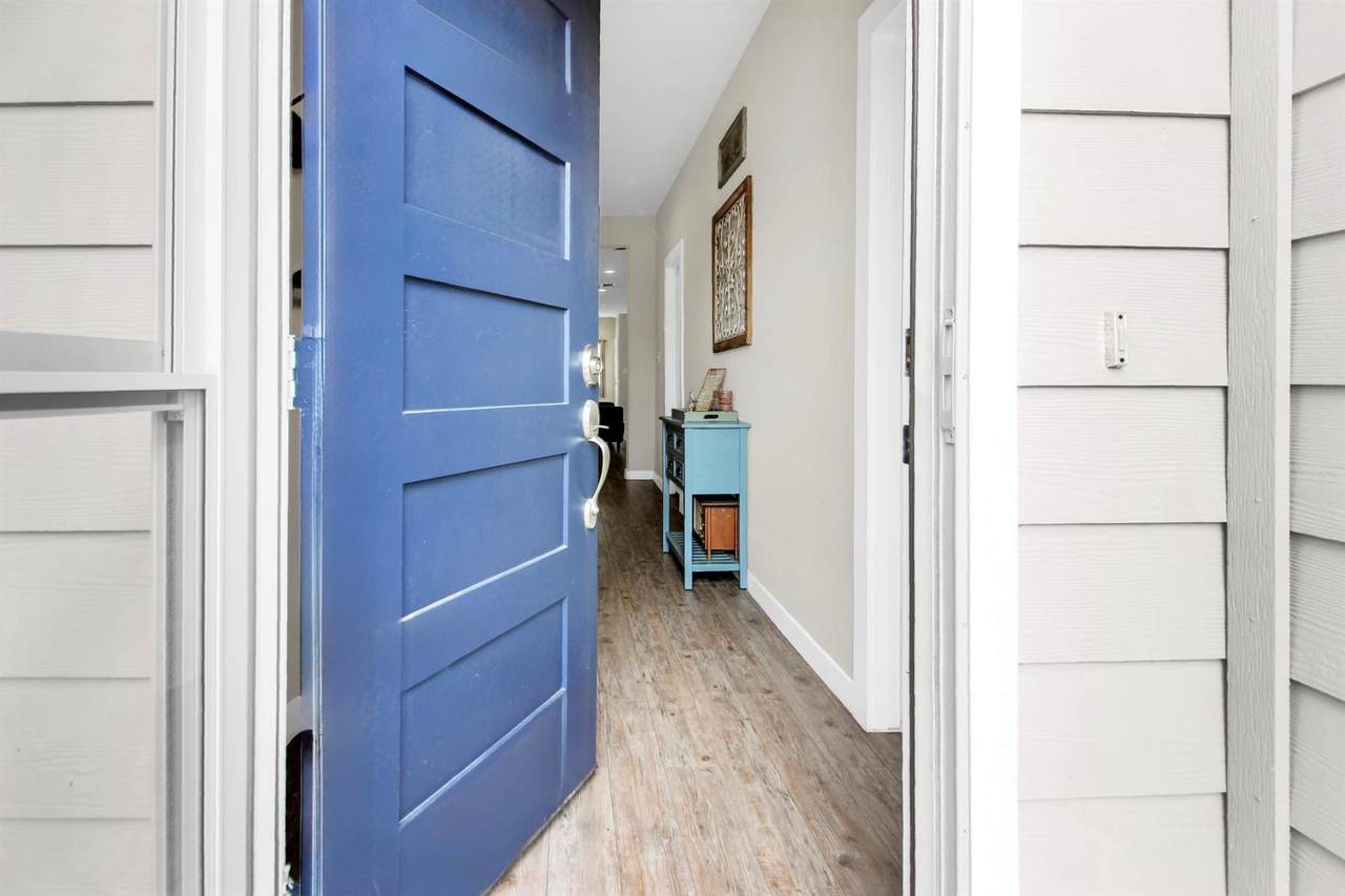 617 Sheldon Ave - Photo 1