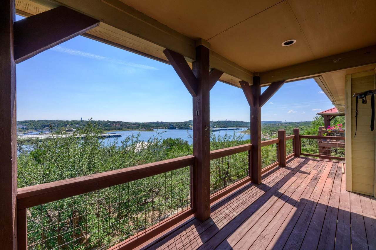 1101 Oak Hurst Rd - Photo 1