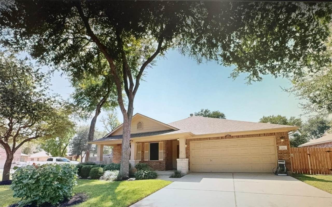 320 Creek Ridge Ln - Photo 1