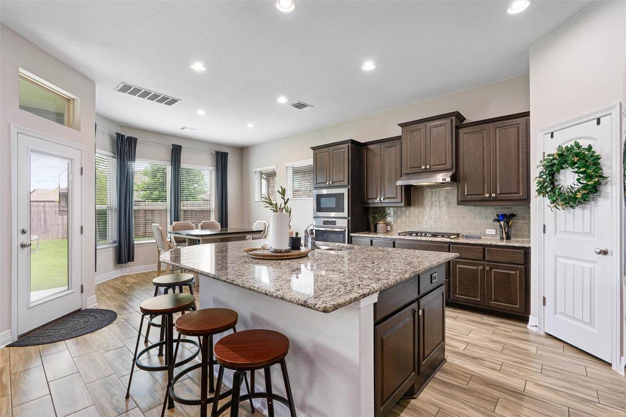 20016 Abigail Way - Photo 1