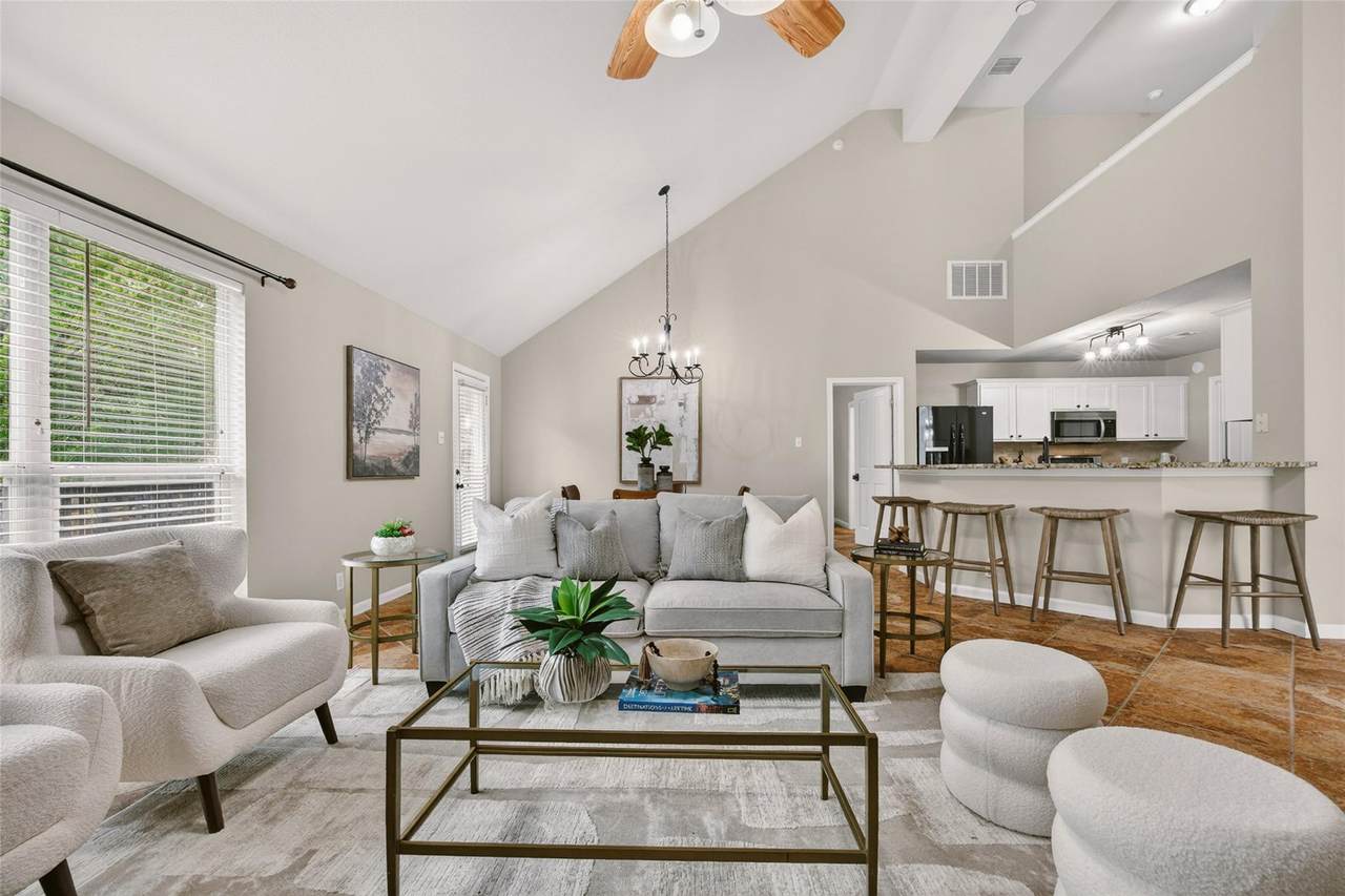 3713 Norman Loop - Photo 1