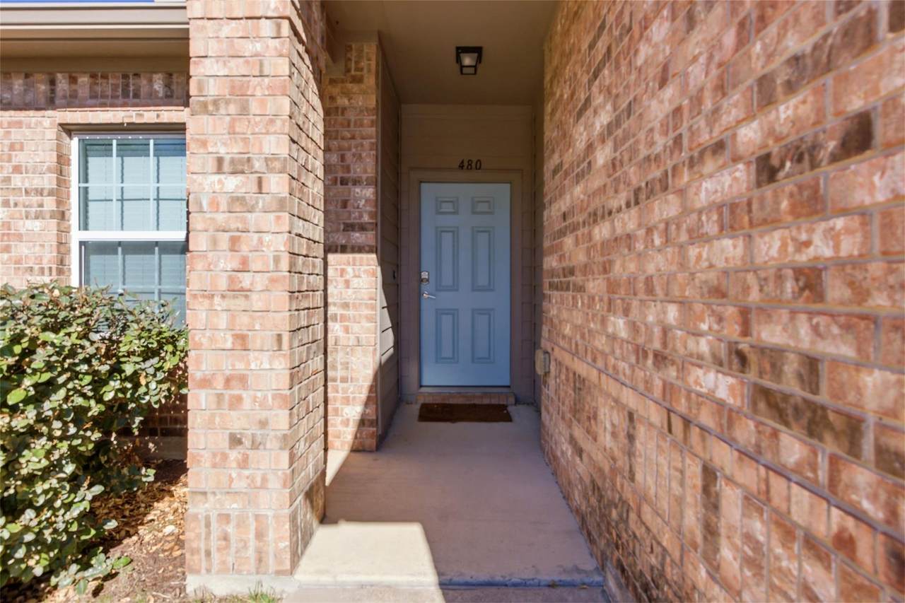 480 Waterloo Dr - Photo 1