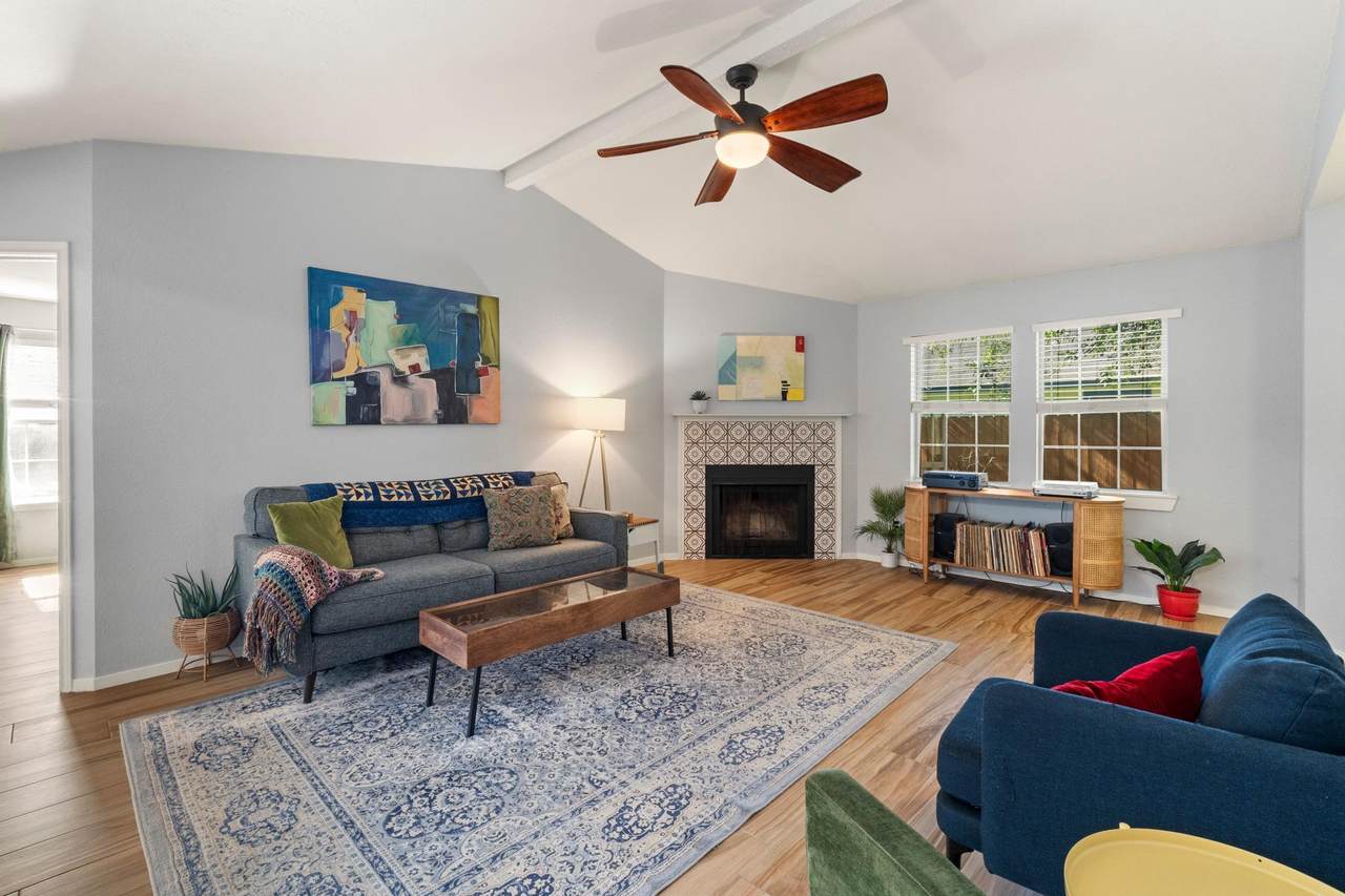 9511 Curlew Dr - Photo 1