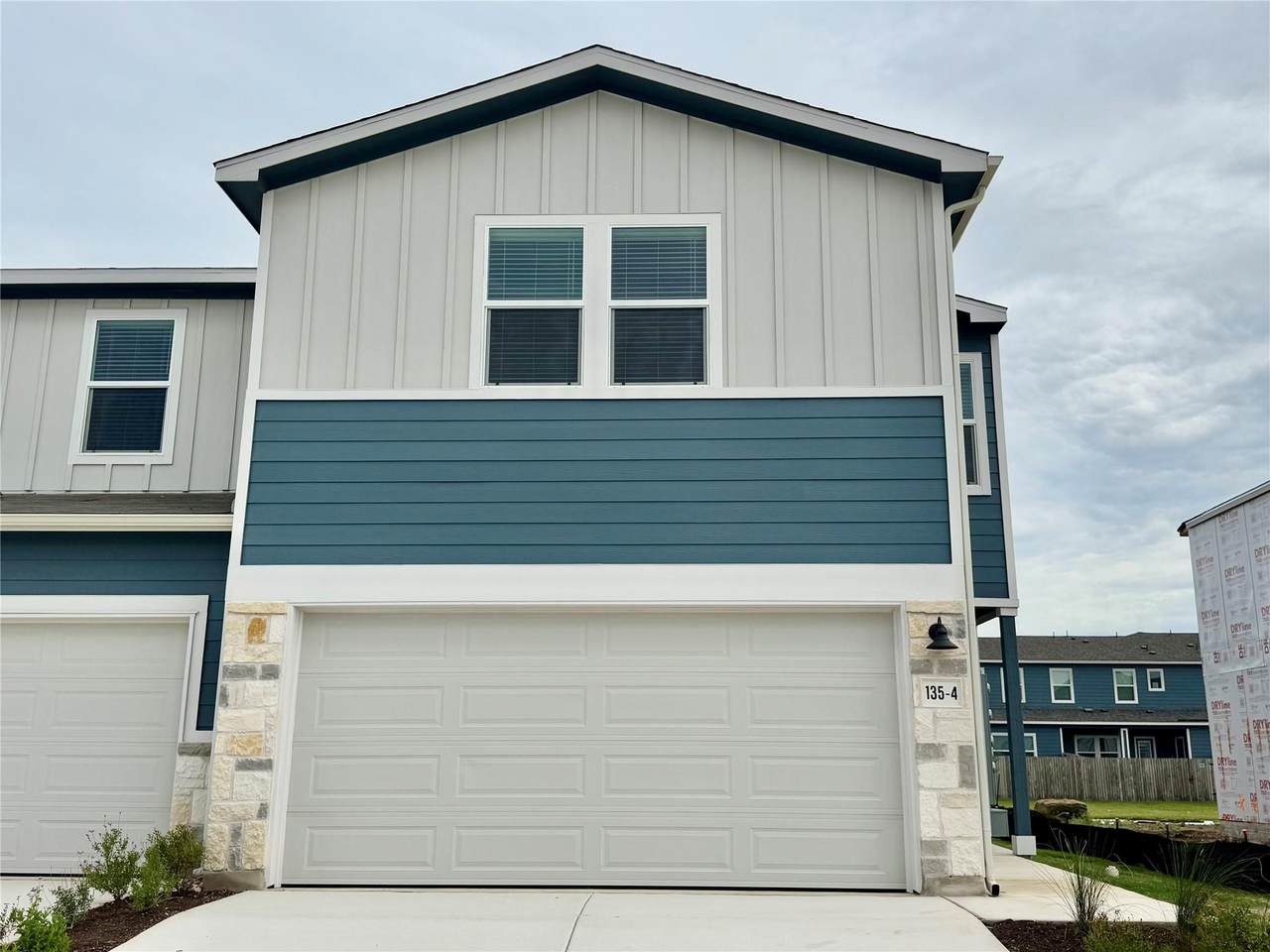 135 Cinnabar Ln - Photo 1