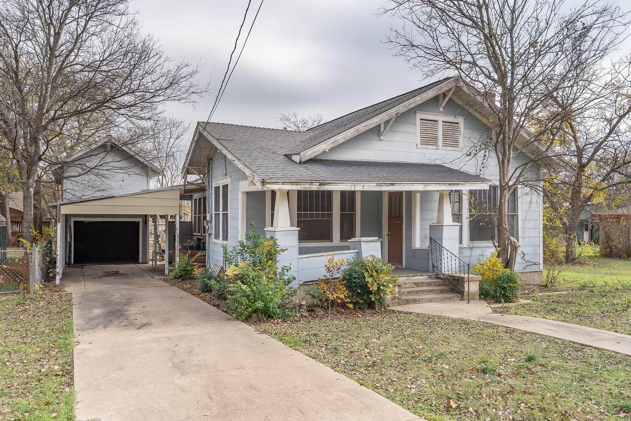 1621 College St - Photo 1