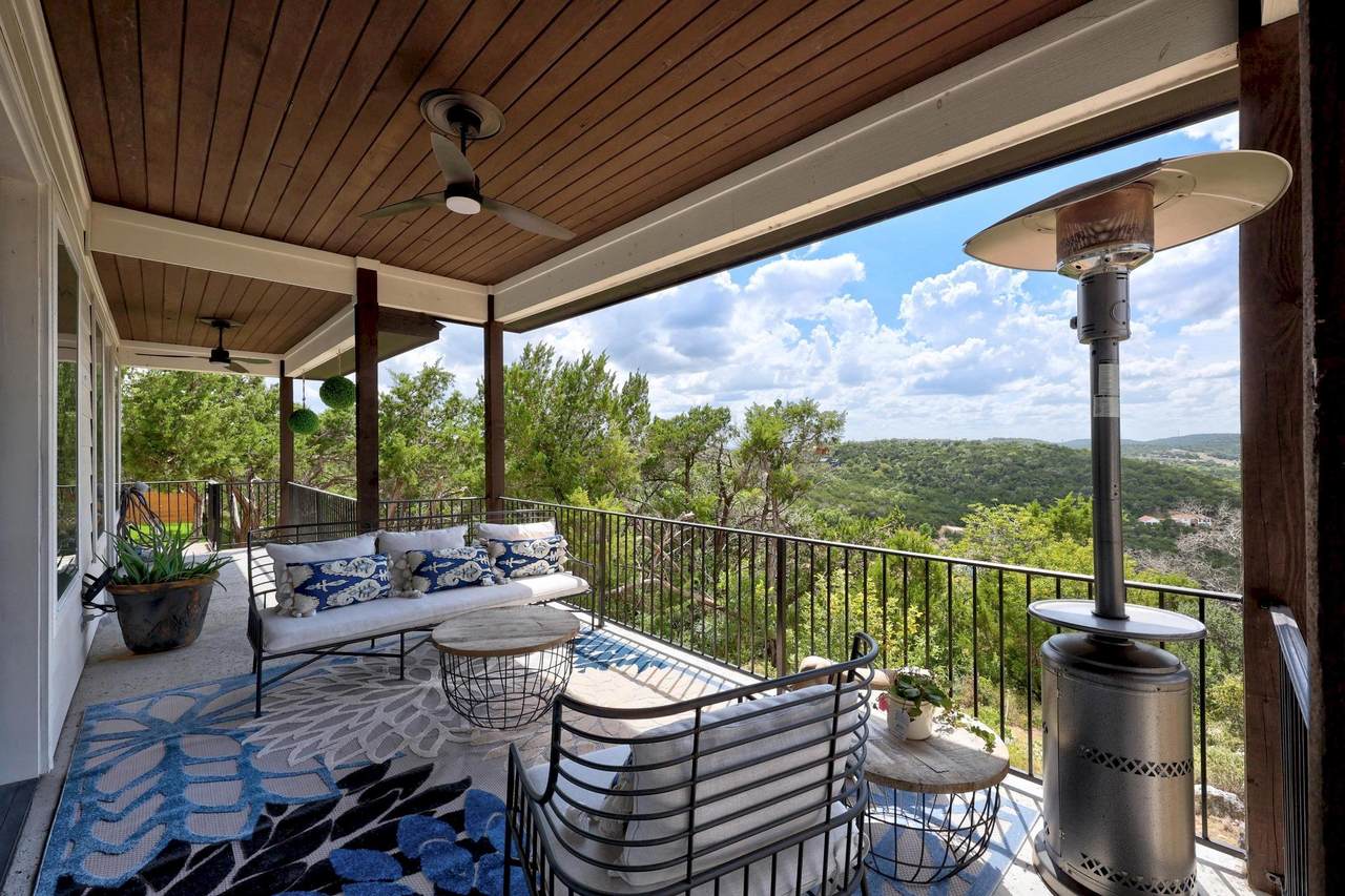 9008 Hobby Ln - Photo 1