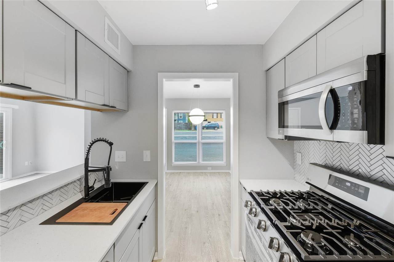 2618 Ektom Dr - Photo 1