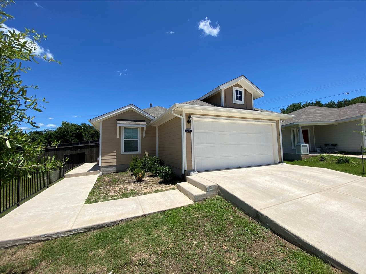 5712 Respinto Dr - Photo 1
