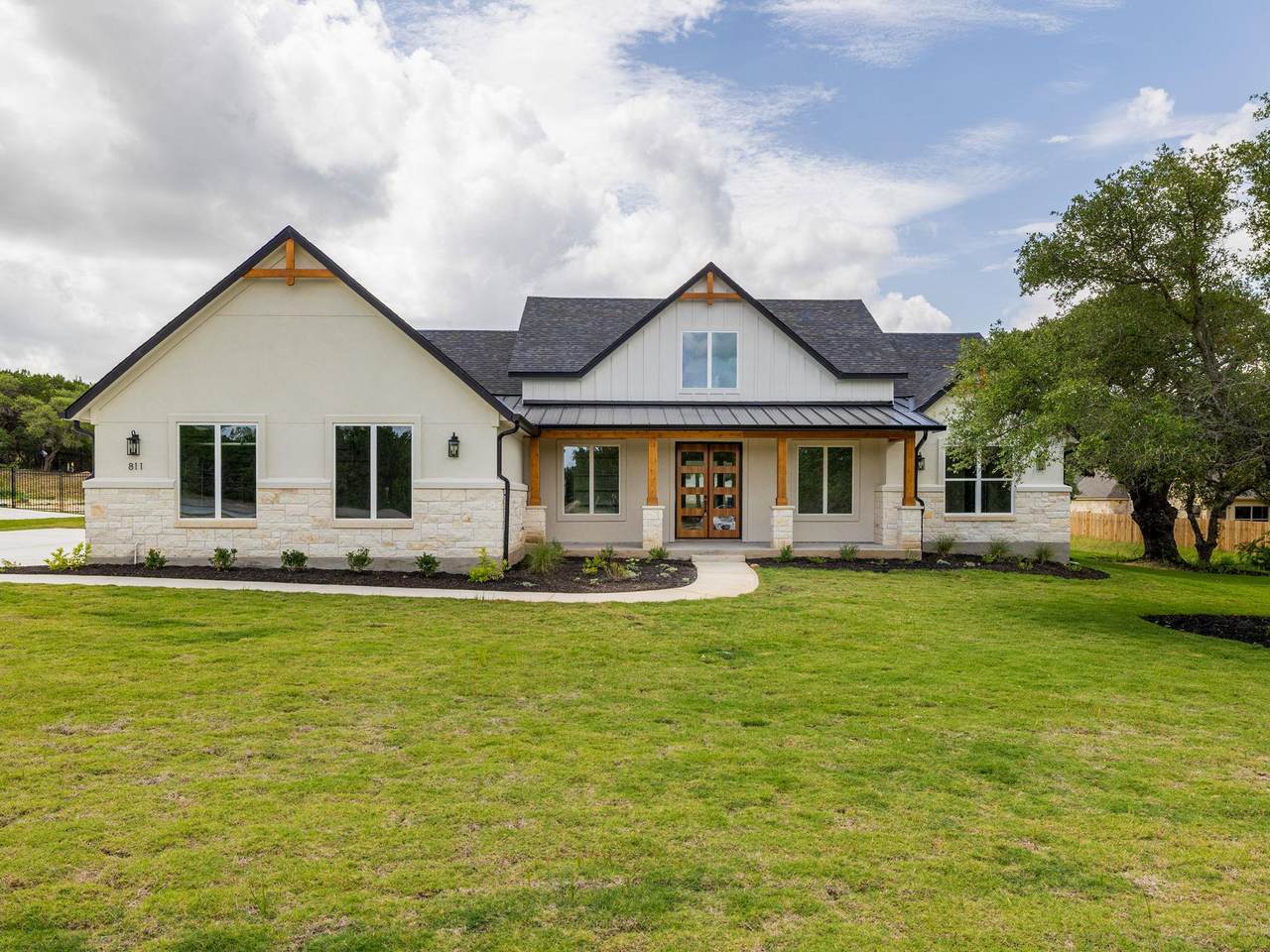 811 County Road 200 - Photo 1