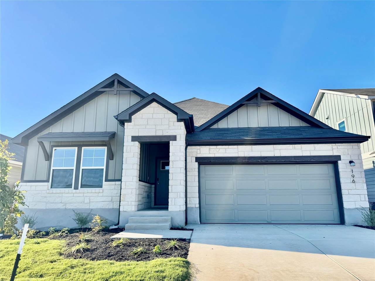 196 Coopers Hawk Crst - Photo 1