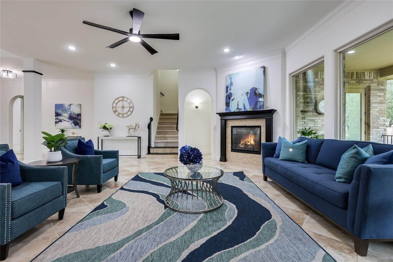 147 Bradshaw Dr - Photo 1