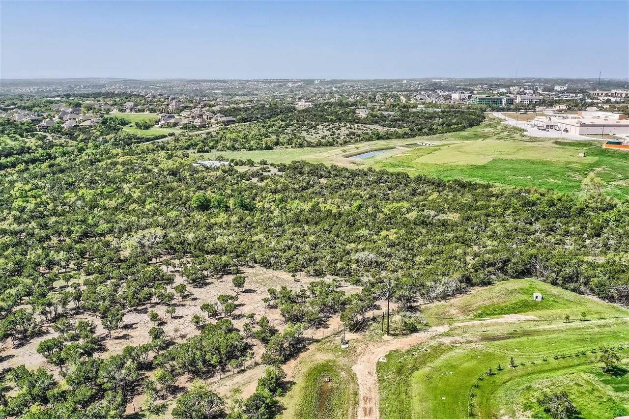 10910 Kit Carson Dr - Photo 1