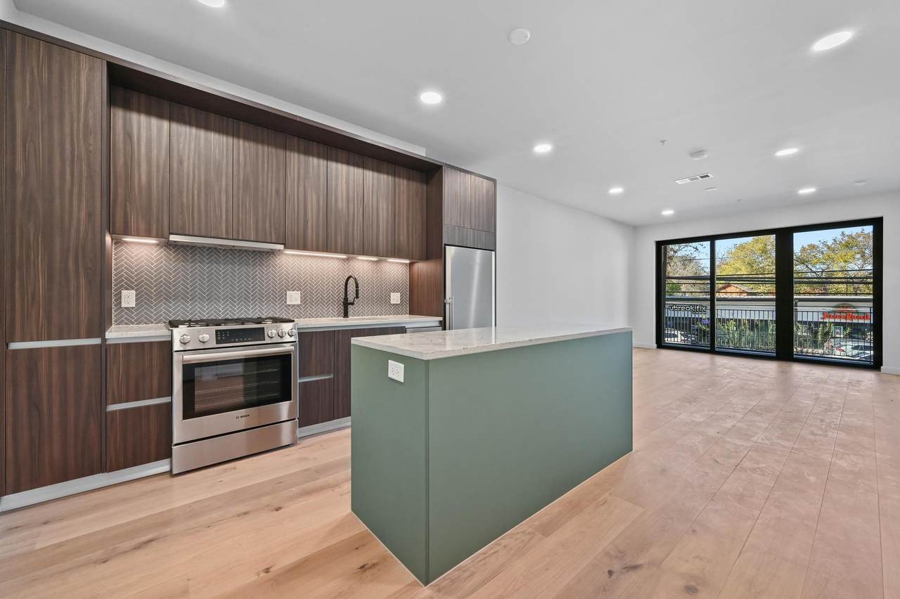 2209 1st St - Photo 1