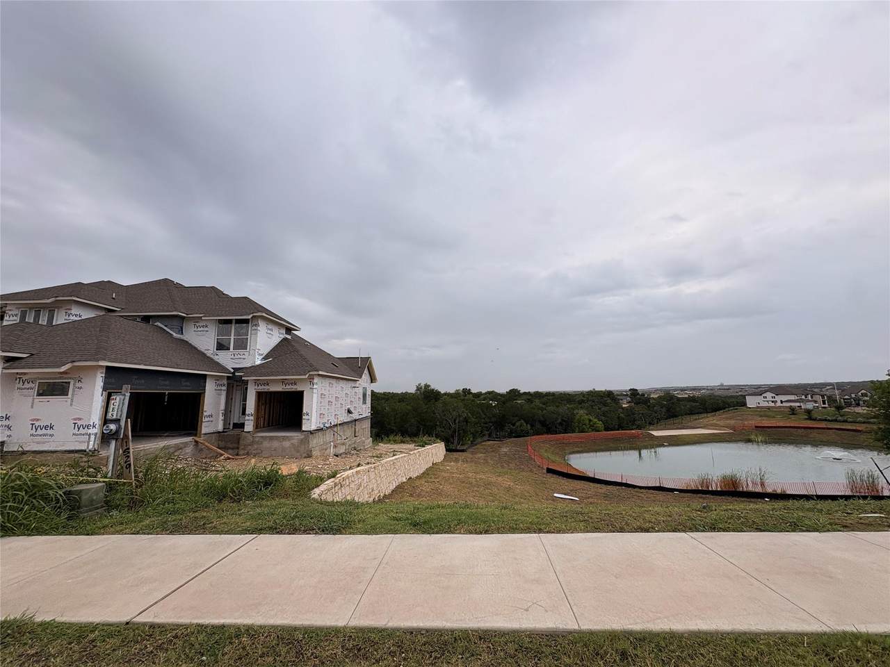 https://bt-photos.global.ssl.fastly.net/austin/1280_boomver_2_6939069-2.jpg