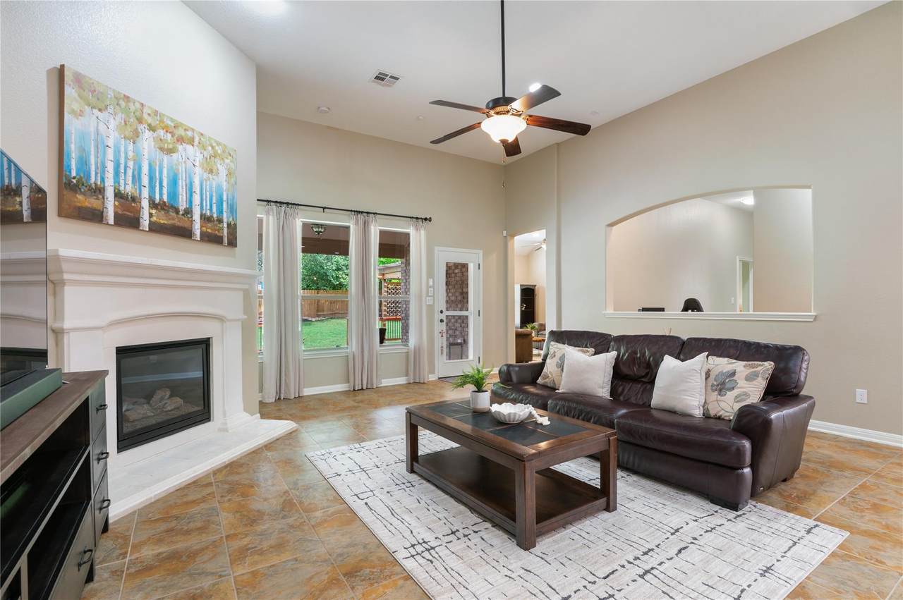 2420 Champions Corner Dr - Photo 1