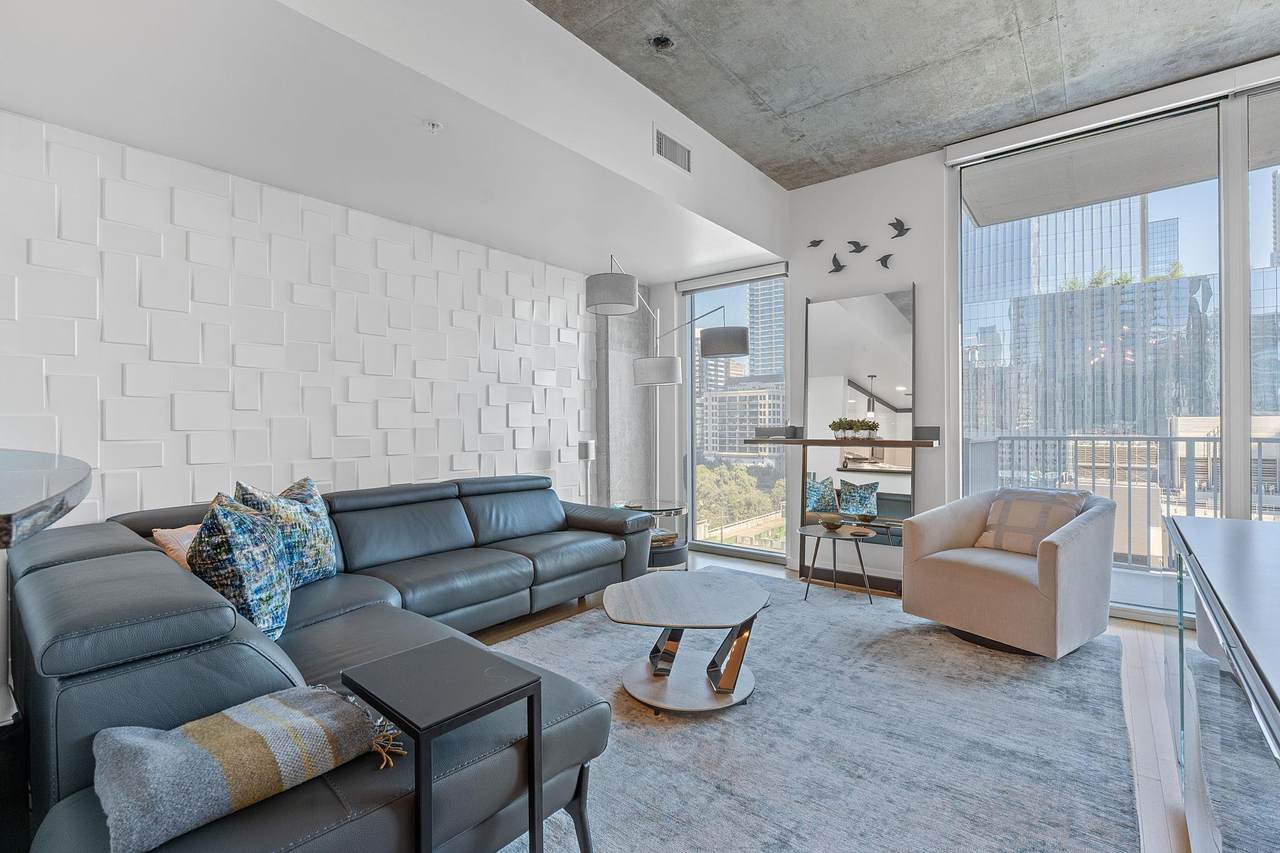 360 Nueces St - Photo 1